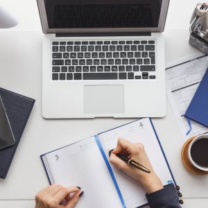 Decisiones tributarias relevante que debe tomar un inversionista en bienes raíces destinados al arrendamiento.